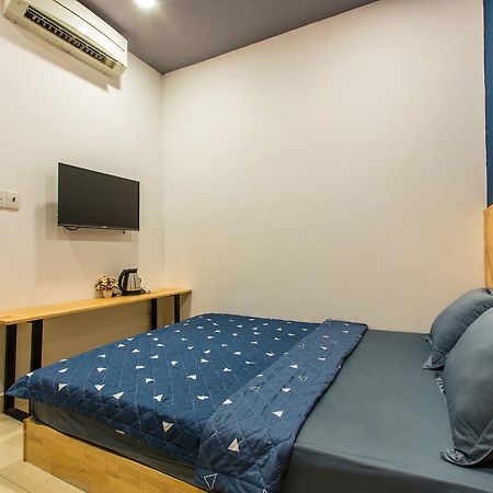 Ihome Homestay Хошимин Экстерьер фото